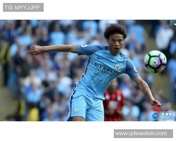 曼城美女足球明星展现风采引领女性足球新潮流 曼城美女足球明星展现风采引领女性足球新潮流